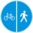 Дорожный знак 4.5.5 «Пешеходная и велосипедная дорожка с разделением движения»