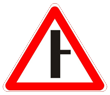 Дорожный знак 2.3.2 «Примыкание второстепенной дороги»